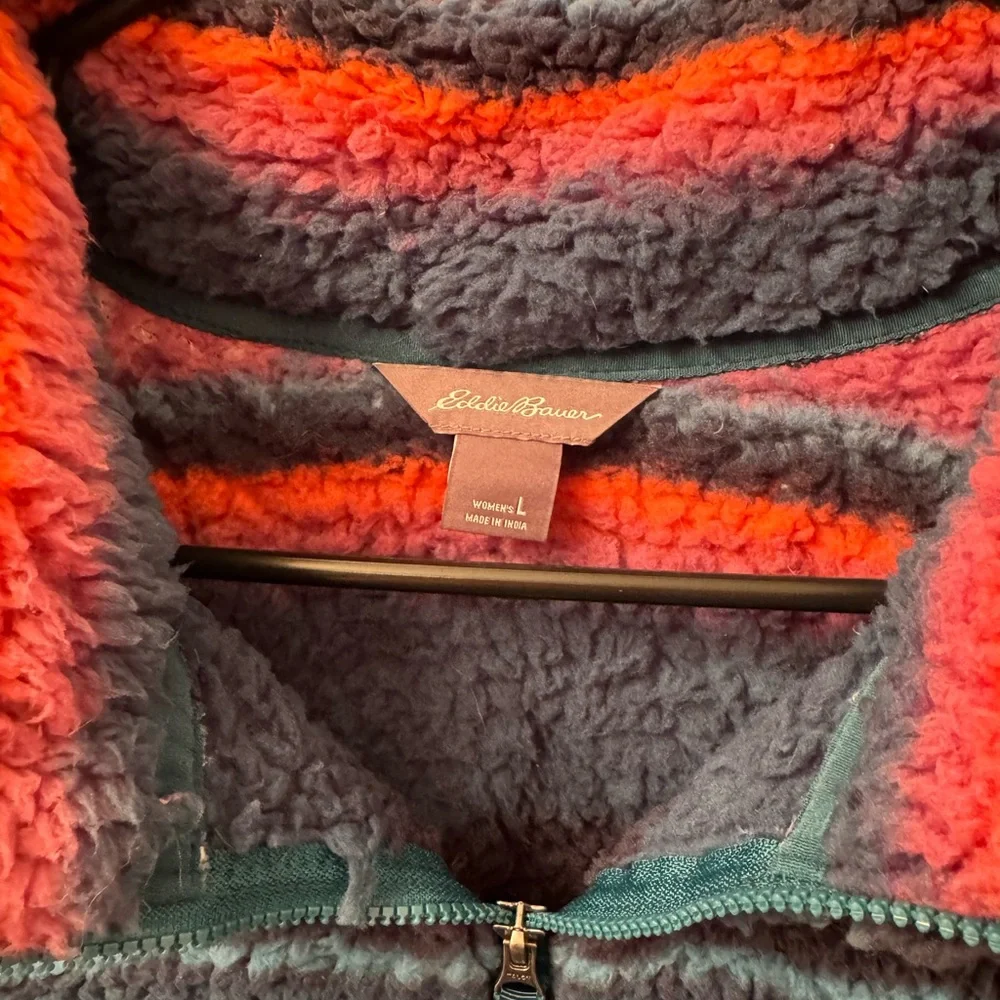 Eddie Bauer Striped fleece - lightly worn - Picture 3 of 3